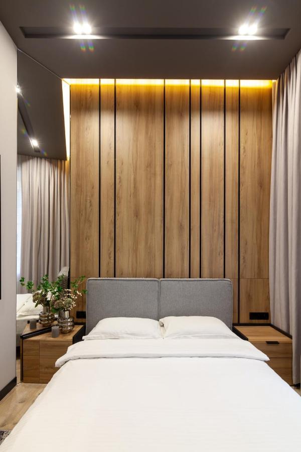 Royal Vip Apartment On Leontovicha 5 리비프 외부 사진