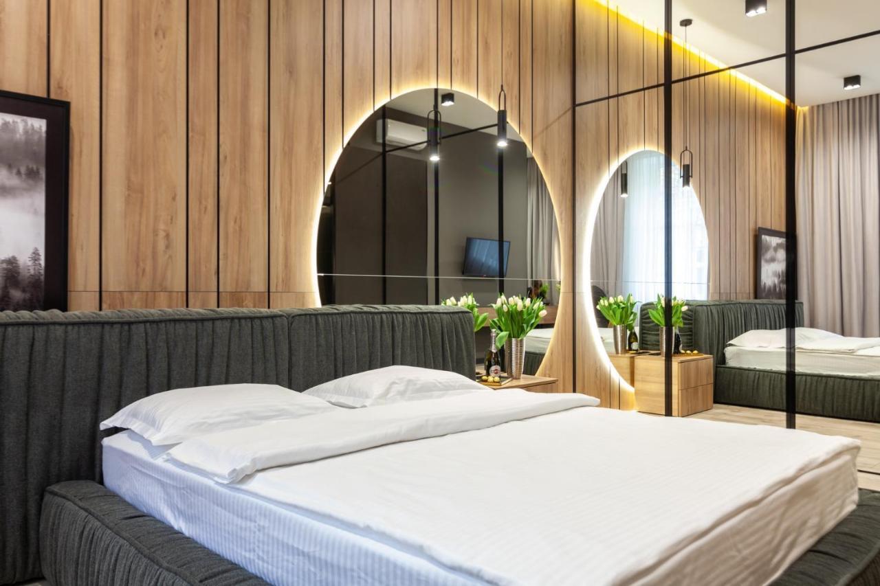 Royal Vip Apartment On Leontovicha 5 리비프 외부 사진