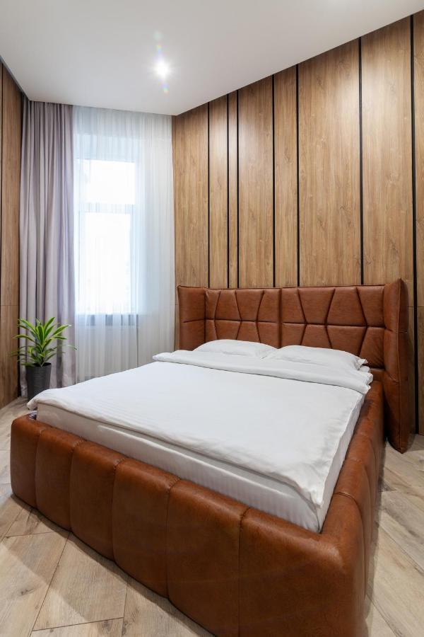 Royal Vip Apartment On Leontovicha 5 리비프 외부 사진