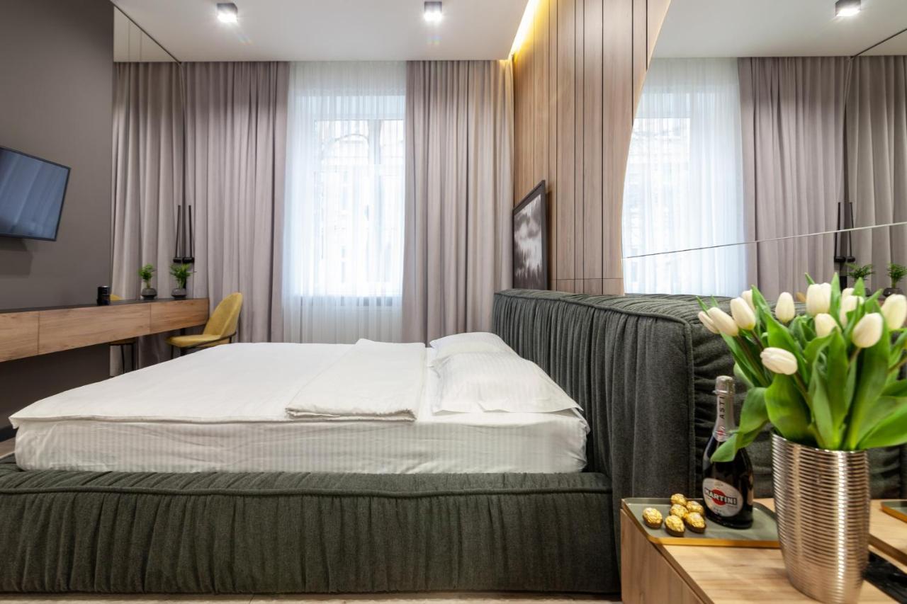 Royal Vip Apartment On Leontovicha 5 리비프 외부 사진